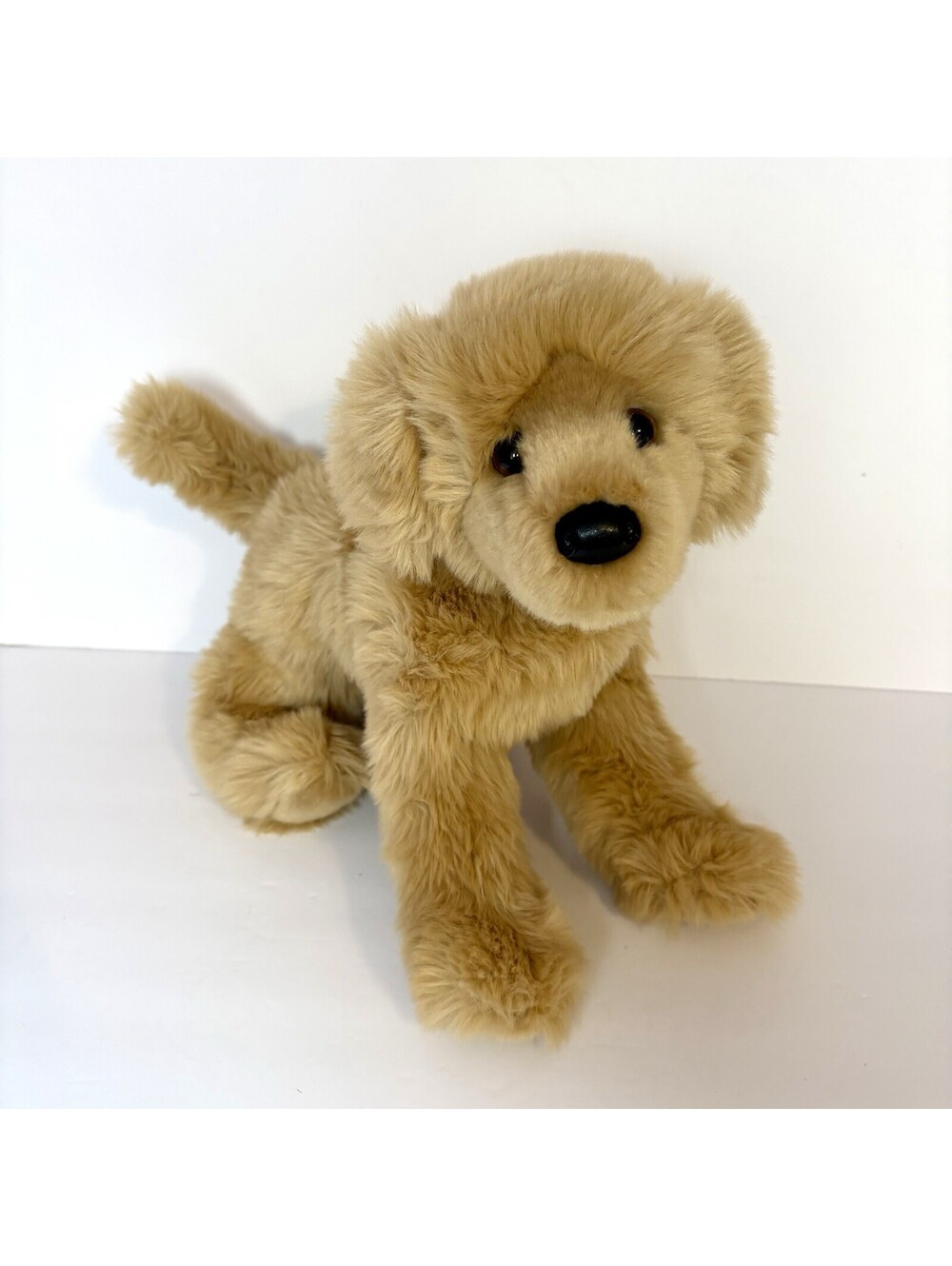 Douglas Cuddle Toys BELLA Golden Retriever Stuffed Plush 13” Dog #1802 READ